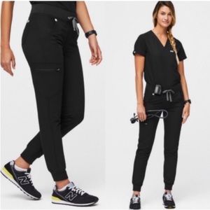 Black figs— Zamora joggers size XS